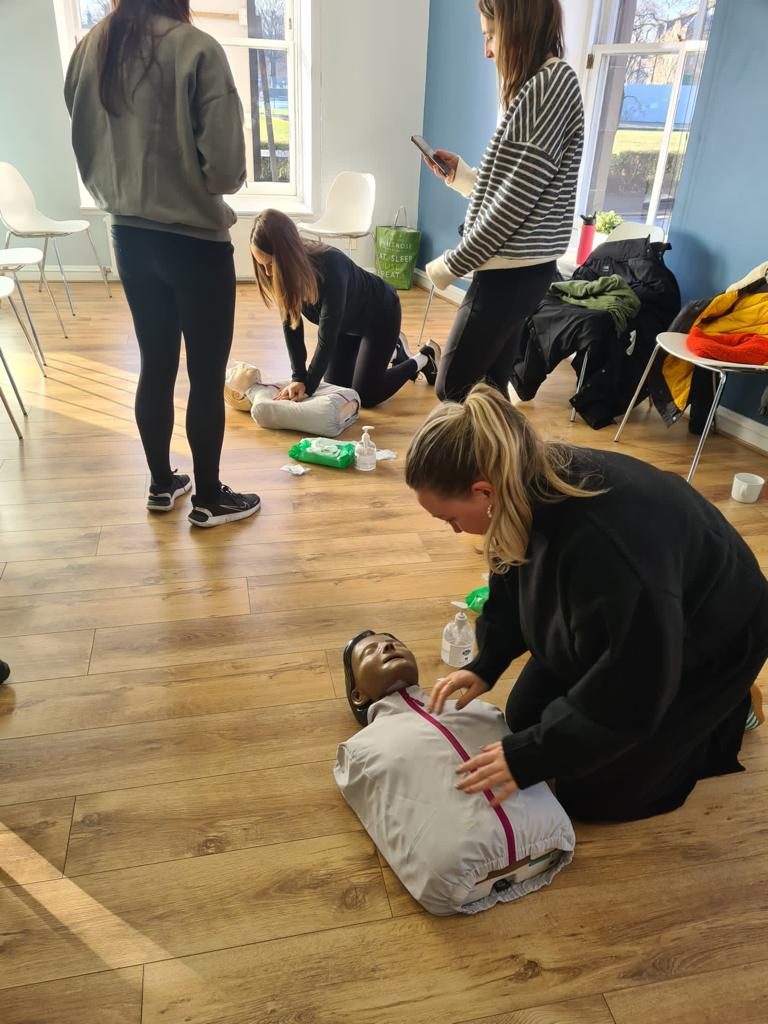CPR & Defibrillator (AED) Course in Sheffield